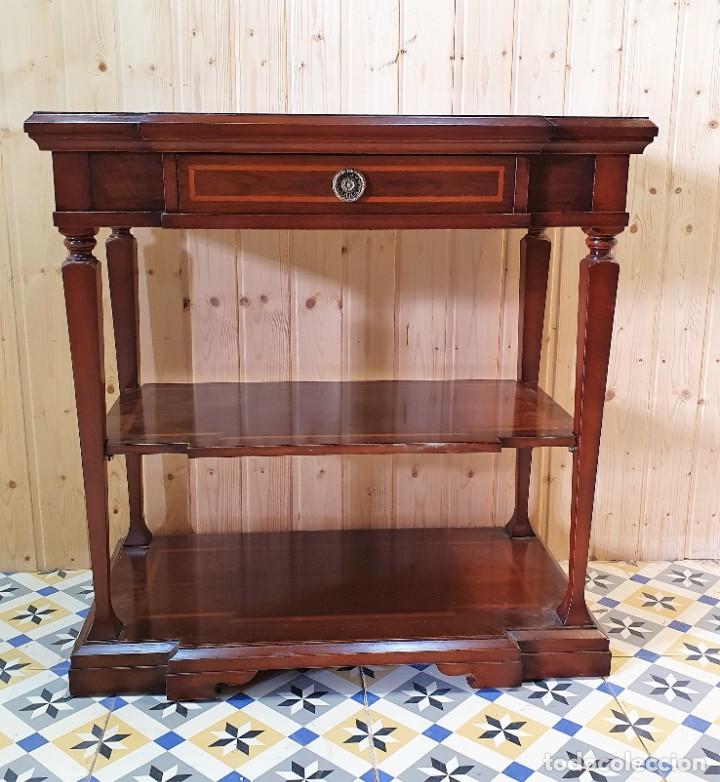 Antig&uuml;edades: MESA TV AUXILIAR - Foto 3