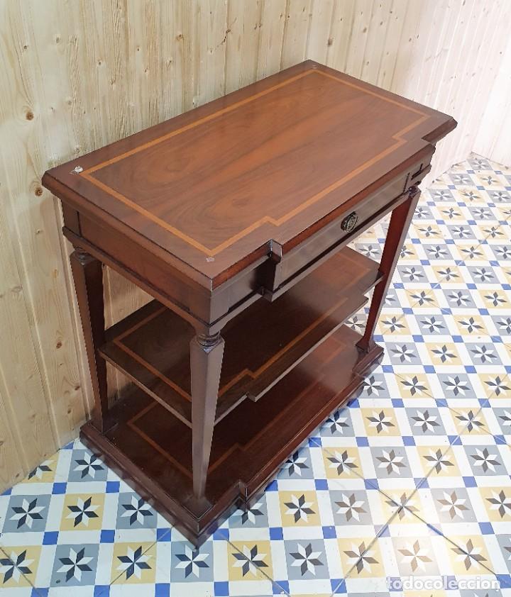 Antig&uuml;edades: MESA TV AUXILIAR - Foto 4