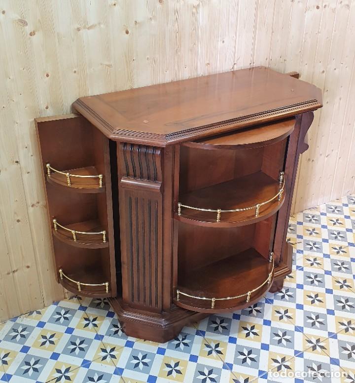 Antig&uuml;edades: APARADOR CON BAR BOTELLERO - Foto 7