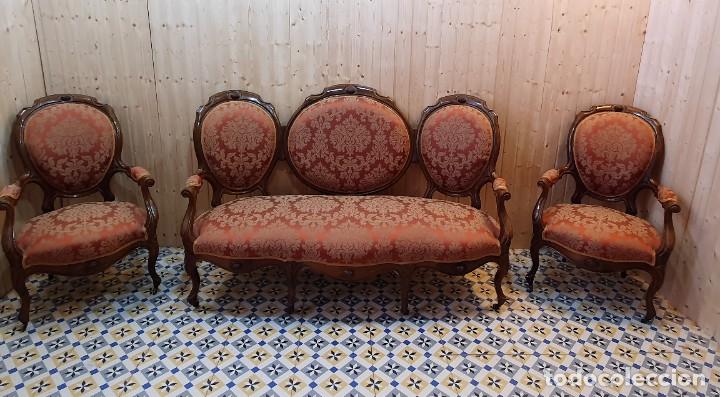 Antig&uuml;edades: SOFA CON SILLONES ESTILO ISABELINO - Foto 8