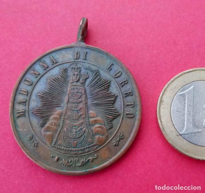 Antig&uuml;edades: Medalla Siglo XIX Virgen de Loreto. - Foto 1