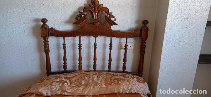 Antig&uuml;edades: ANTIGUA CAMA DE 105 MADERA TALLADA - Foto 2