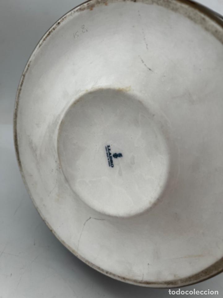 Antig&uuml;edades: GRAN JARR&Oacute;N DE PORCELANA DE LLADR&Oacute; - - Foto 6