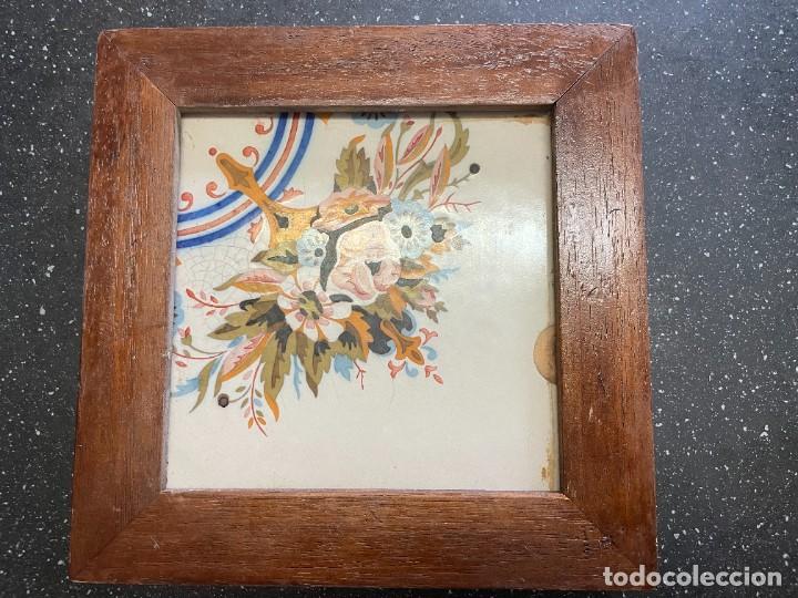 Antig&uuml;edades: Antiguo azulejo enmarcado - Foto 1