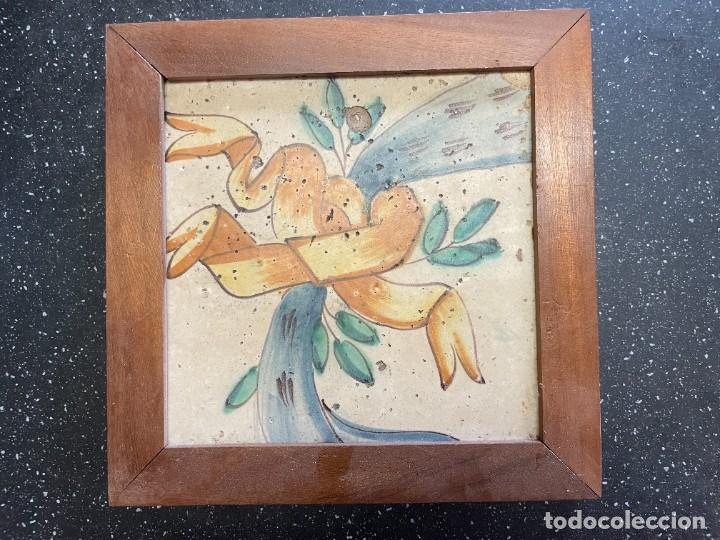 Antig&uuml;edades: Antiguo azulejo enmarcado - Foto 1