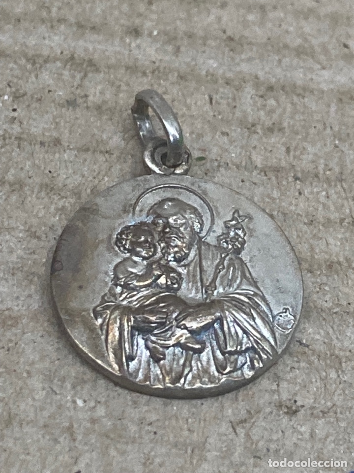 Antig&uuml;edades: Medalla de plata religiosa - Foto 1