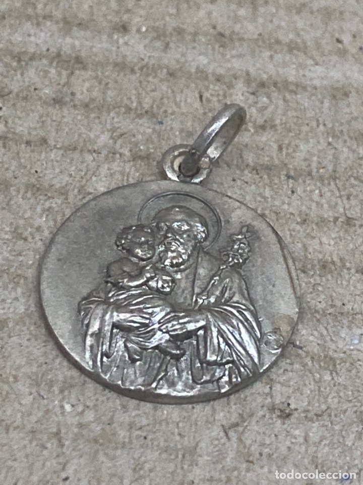 Antig&uuml;edades: Medalla de plata religiosa - Foto 1