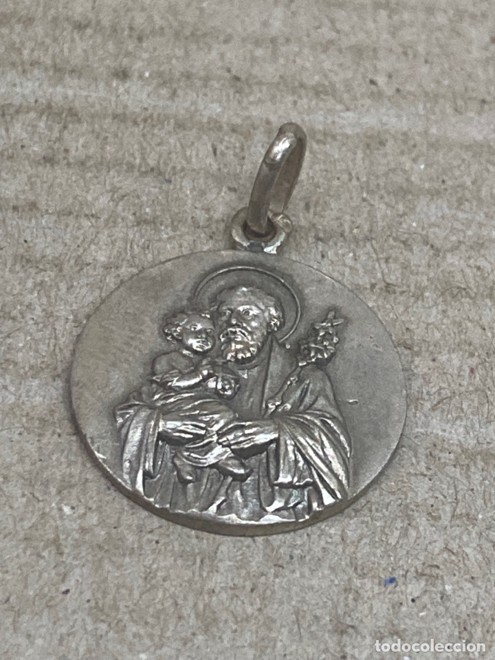 Antig&uuml;edades: Medalla de plata religiosa - Foto 1