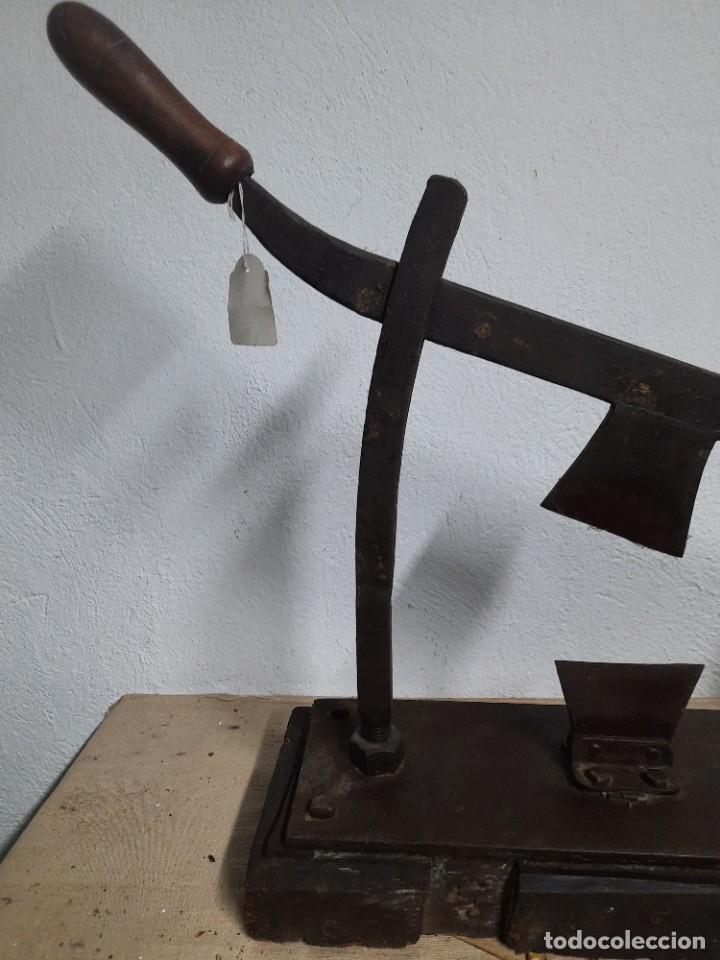 Antig&uuml;edades: Antigua cortadora de fruta forja - Foto 4