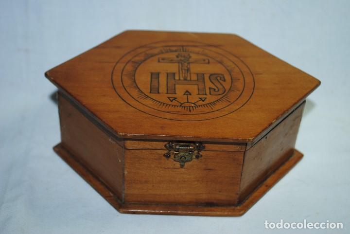Antig&uuml;edades: ANTIGUO ESTUCHE PARA OSTIAS - Foto 3