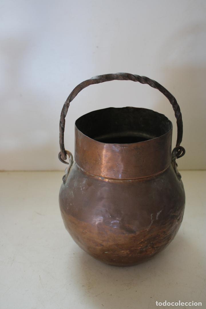 Antig&uuml;edades: antigua olla de cobre - Foto 4
