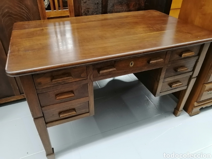 Antig&uuml;edades: Escritorio antiguo casta&ntilde;o - Foto 4