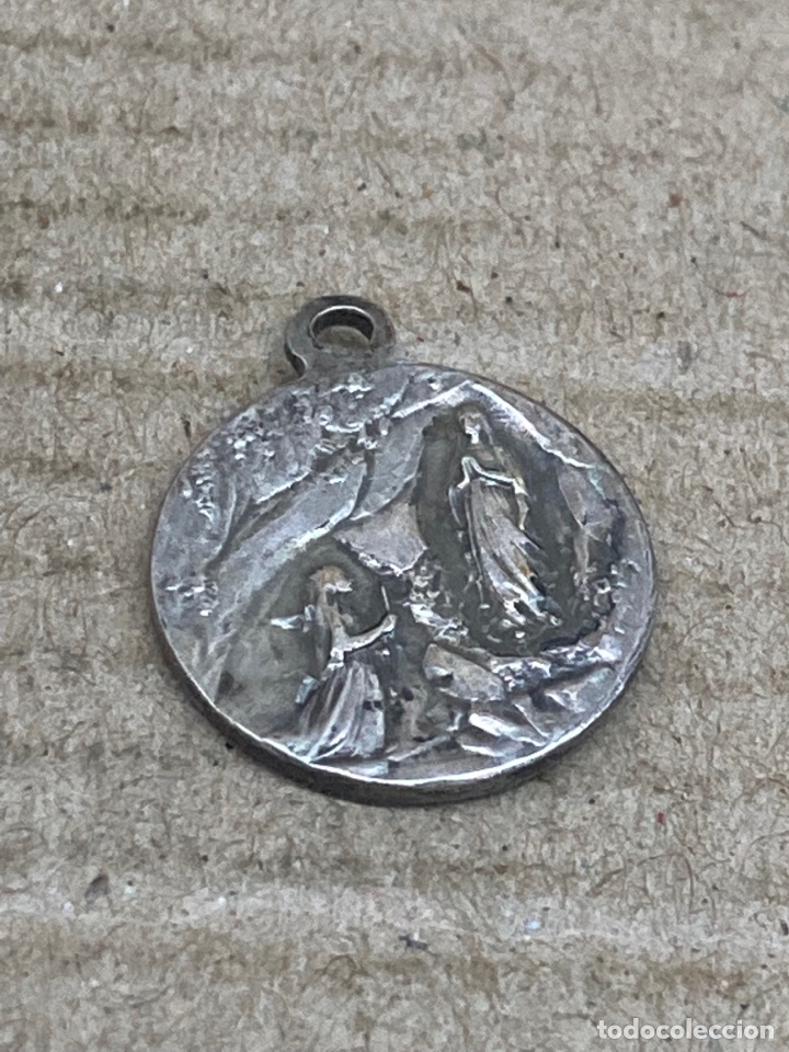 Antig&uuml;edades: Medalla de plata religiosa - Foto 2