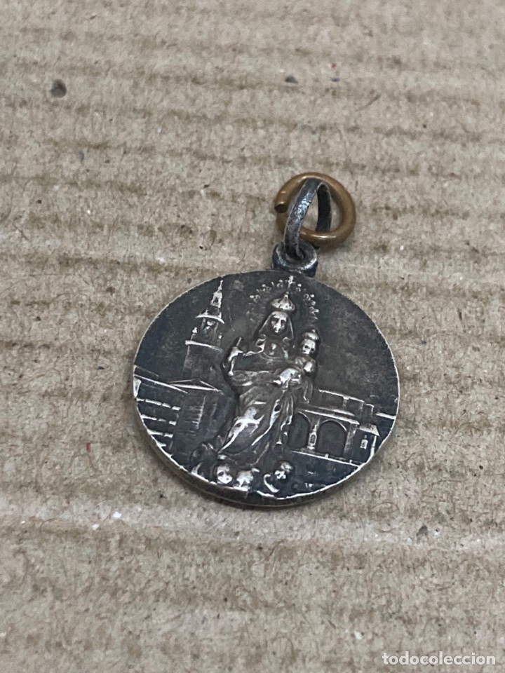 Antig&uuml;edades: Medalla de plata religiosa - Foto 2