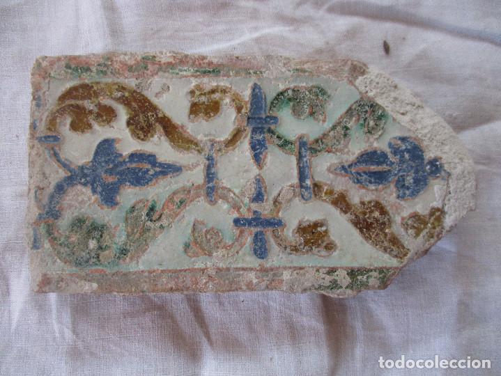 Antig&uuml;edades: Azulejo de Toledo siglo XVI - Foto 1