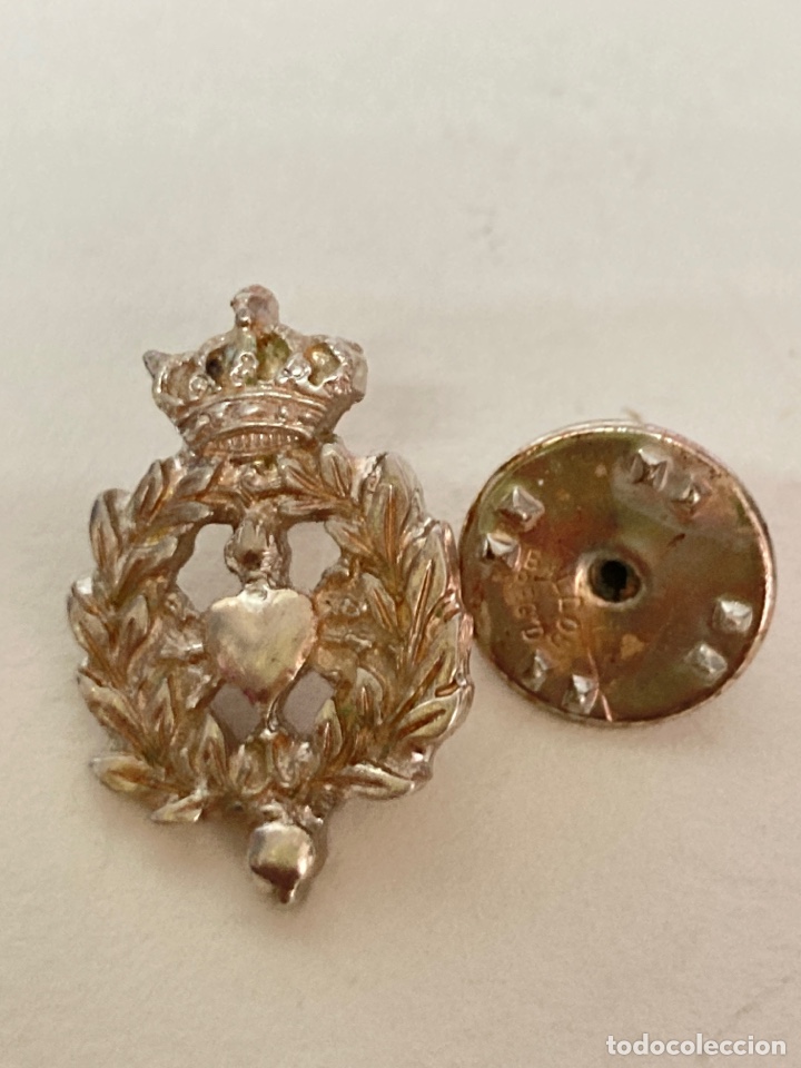Antig&uuml;edades: Pin Sagrado Coraz&oacute;n plateado/pin7 - Foto 3