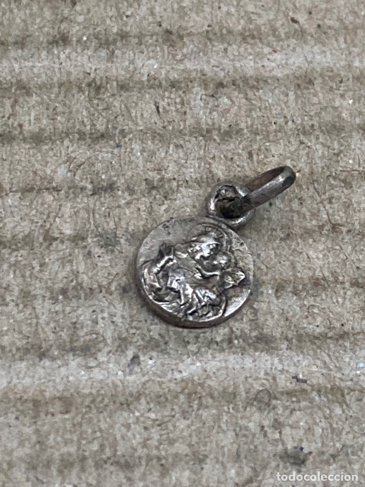 Antig&uuml;edades: Medalla de plata religiosa - Foto 1