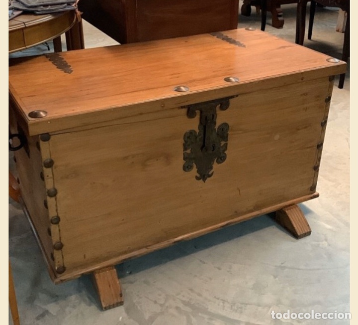 Antig&uuml;edades: Baul de madera macizo totalmente restaurado arca - Foto 1