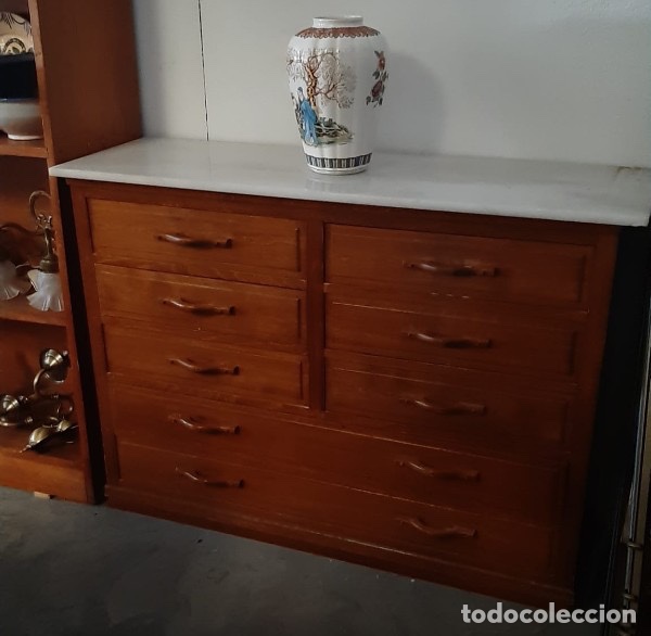 Antig&uuml;edades: Aparador madera maciza con sobre de m&aacute;rmol - Foto 1