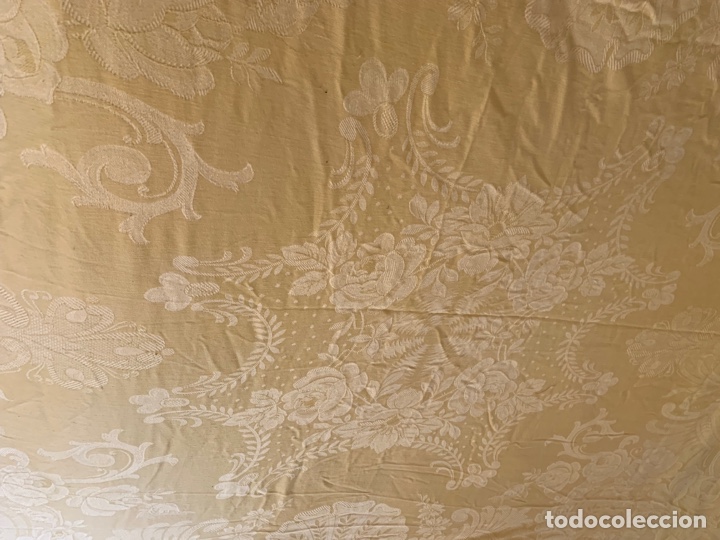 Antig&uuml;edades: Colcha antigua con fleco goyesco - Foto 11