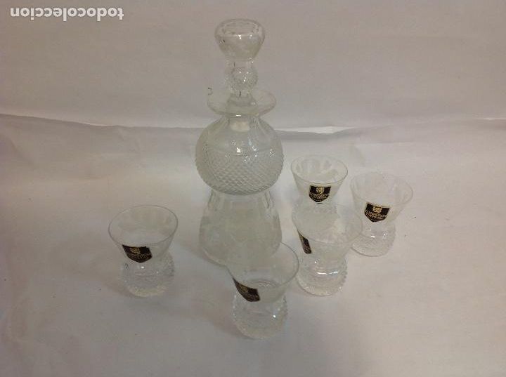 Antig&uuml;edades: Licorera y cinco vasos de cristal escoces - Foto 1