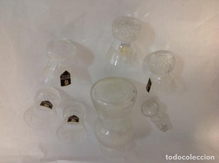 Antig&uuml;edades: Licorera y cinco vasos de cristal escoces - Foto 2