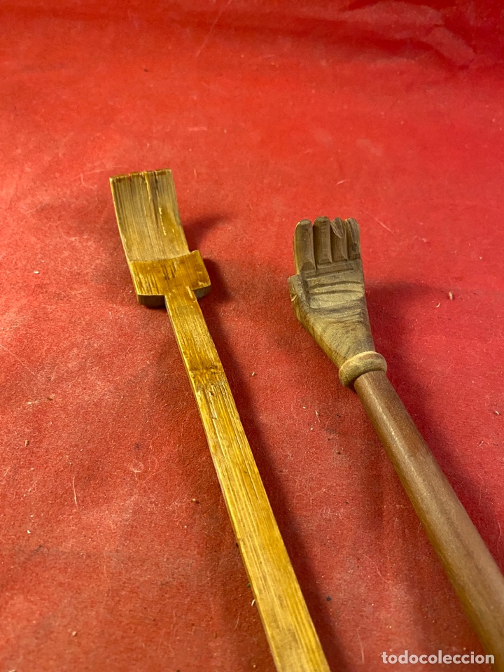 Antig&uuml;edades: Pareja de rascadores de madera - Foto 2