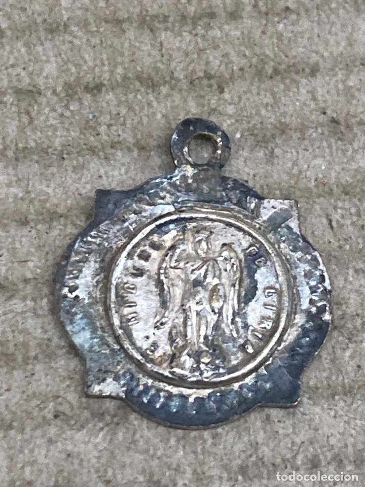 Antig&uuml;edades: Medalla religiosa - Foto 1