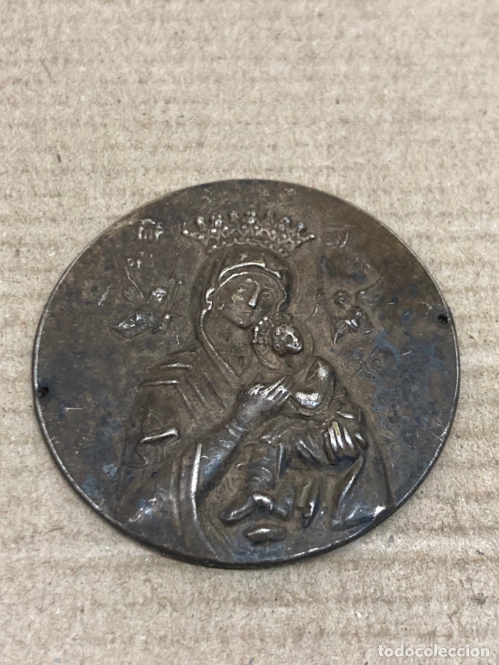 Antig&uuml;edades: Medalla religiosa met&aacute;lica - Foto 1