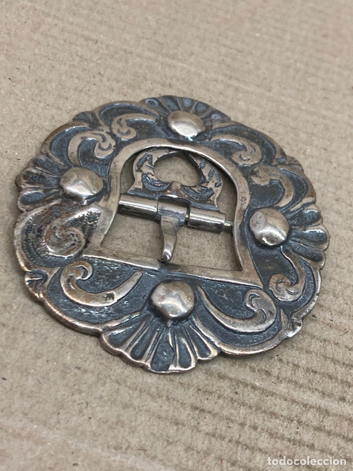 Antig&uuml;edades: Hebilla de plata antigua - Foto 1
