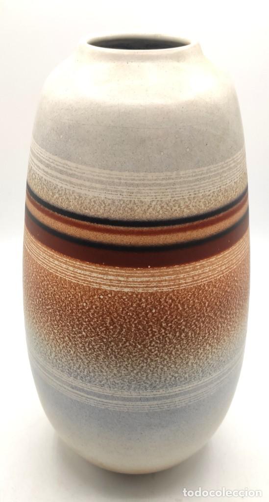 Antig&uuml;edades: Jarr&oacute;n de Serra (1962) en cer&aacute;mica. - Foto 4