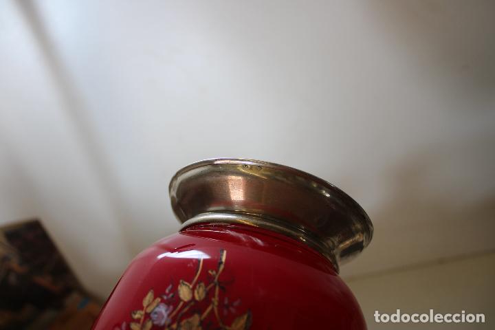 Antig&uuml;edades: jarron de cristal rojo y plata de ley - Foto 5