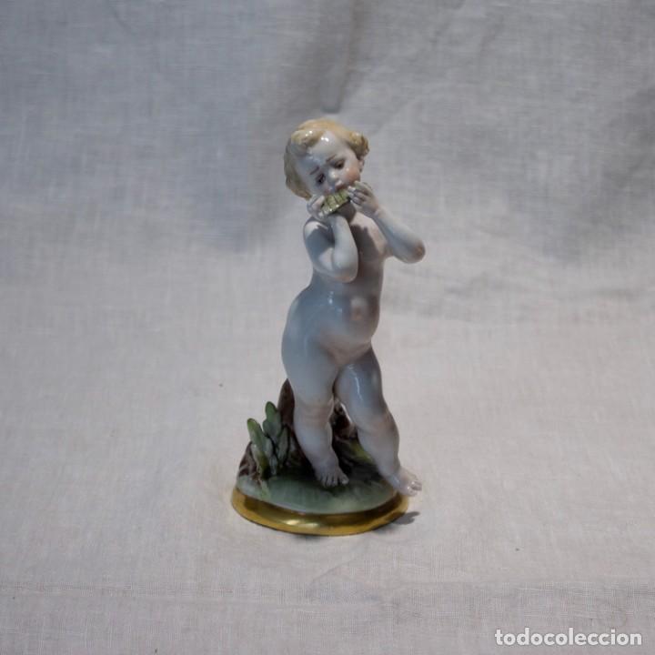 Antig&uuml;edades: Querub&iacute;n flauta porcelana CAPODIMONTE - Foto 1