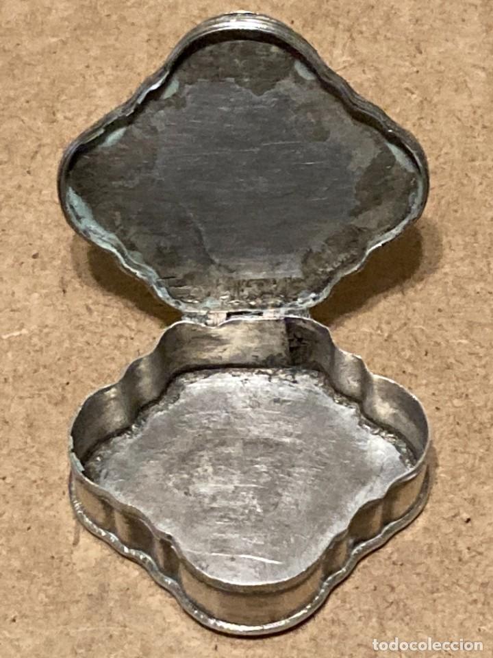 Antig&uuml;edades: Lote de 12 cajas de plata - Foto 22