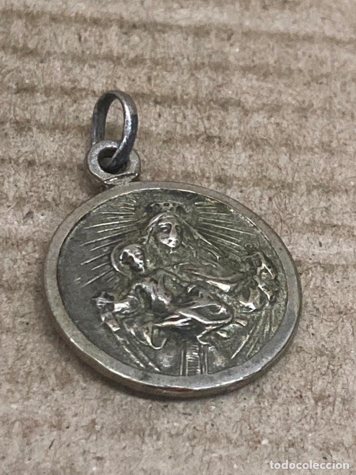 Antig&uuml;edades: Medalla de plata religiosa - Foto 1