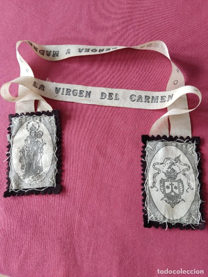 Antig&uuml;edades: ANTIGUO ESCAPULARIO DE PROCESI&Oacute;N DE LA VIRGEN DEL CARMEN - Foto 1
