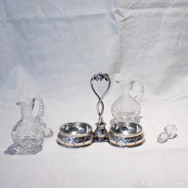 Antig&uuml;edades: Aceitera de cristal y plata - Foto 2