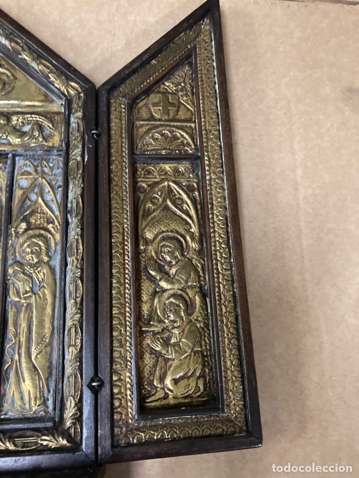 Antig&uuml;edades: Icono antiguo tr&iacute;ptico madera y bronce - Foto 4
