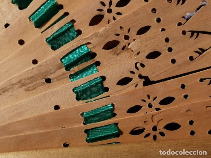 Antig&uuml;edades: ANTIGUO ABANICO DE MADERA. 22 CM - Foto 4