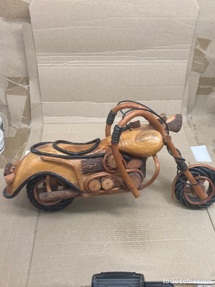 Antig&uuml;edades: Moto de madera decoraci&oacute;n echa a mano - Foto 2