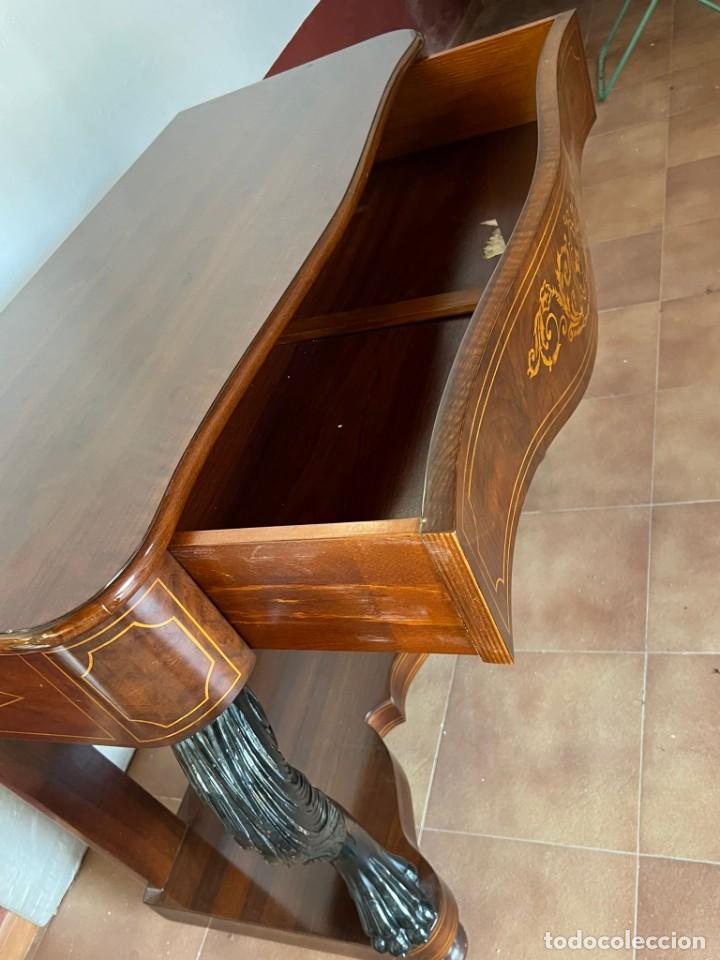 Antig&uuml;edades: Consola en Caoba y Marqueter&iacute;a - Foto 6