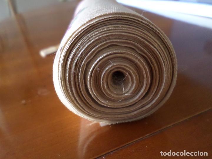 Antig&uuml;edades: ROLLO DE SEDA FLOREADO ANTIGUO - Foto 2
