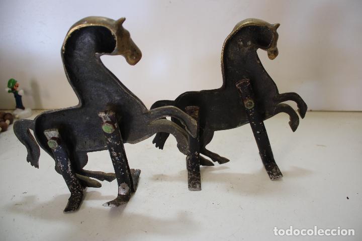 Antig&uuml;edades: 2 caballos de bronce - Foto 5