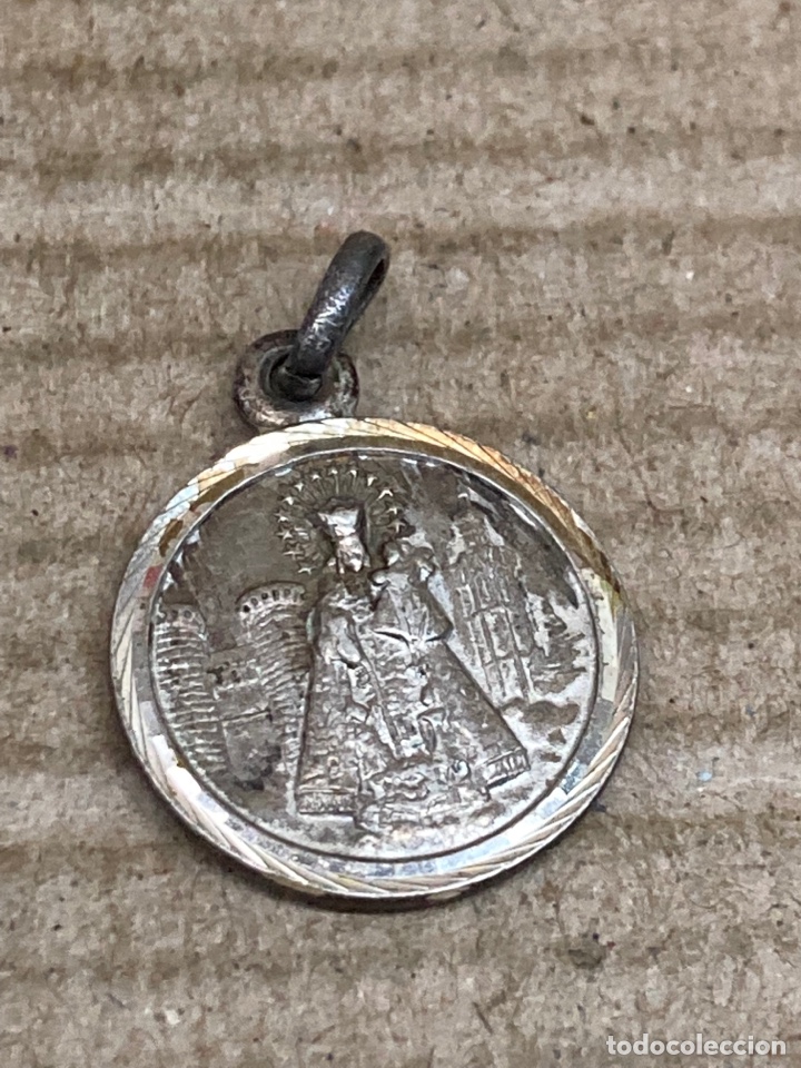 Antig&uuml;edades: Medalla de plata religiosa - Foto 2