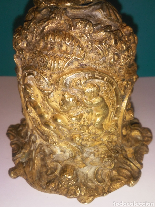 Antig&uuml;edades: magnifica campanilla de malinas cincelada - Foto 2