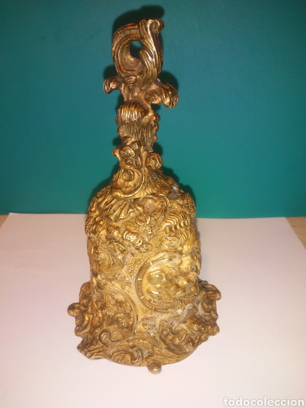 Antig&uuml;edades: magnifica campanilla de malinas cincelada - Foto 1