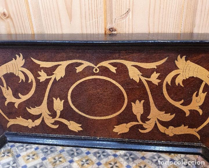 Antig&uuml;edades: ESPEJO ANTIGUO CON MARQUETERIA - Foto 2