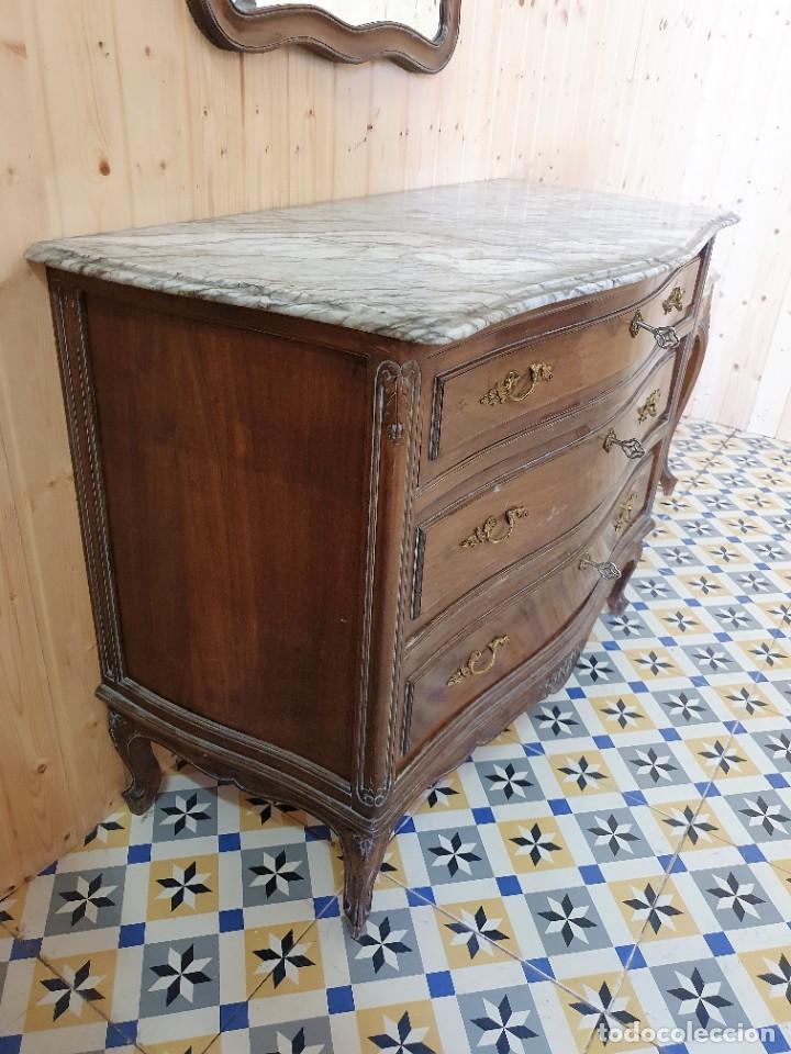Antig&uuml;edades: ANTIGUA COMODA CON ESPEJO - Foto 1