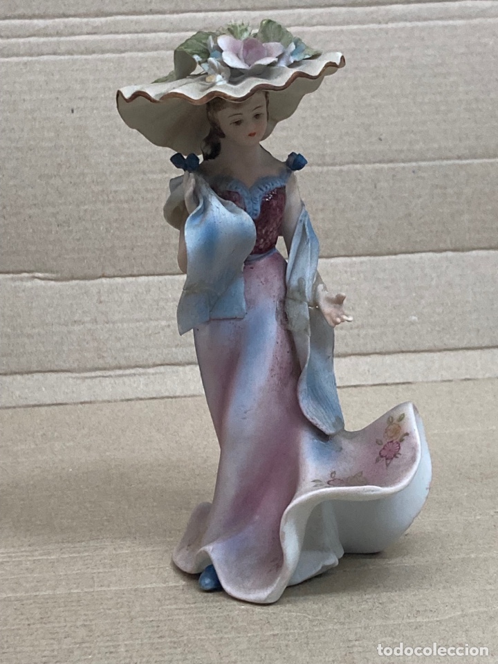 Oggetti Antichi: Figura de Porcelana biscuit