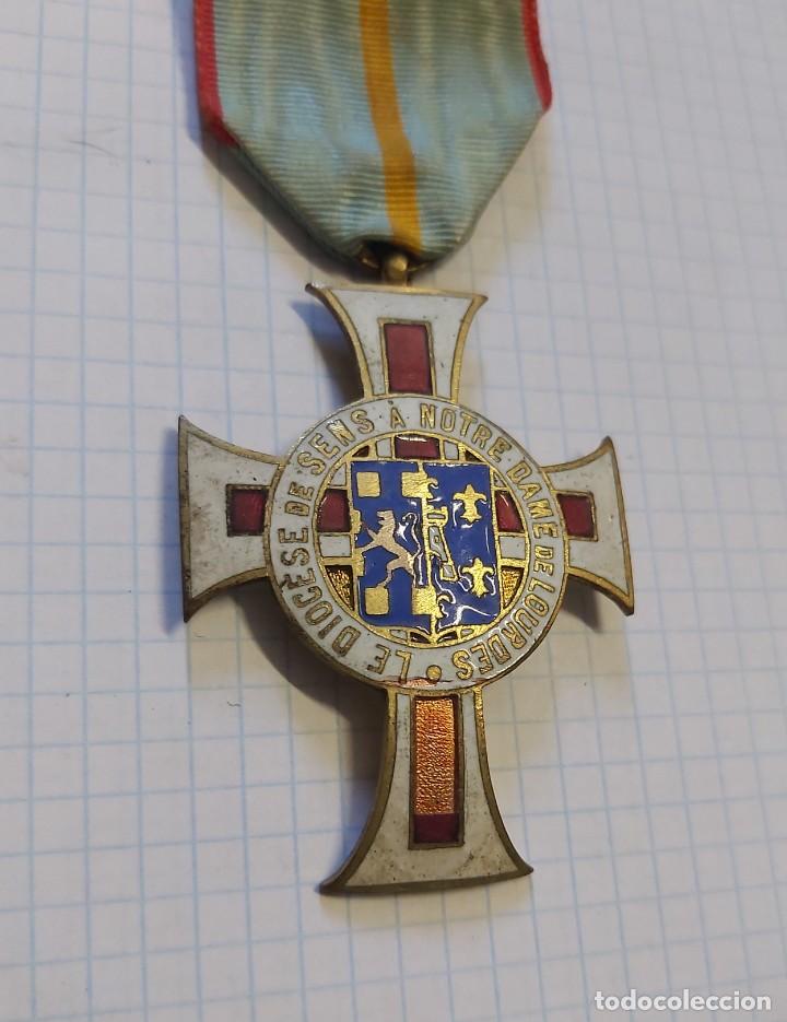 Antig&uuml;edades: Medalla de Lourdes - Foto 2